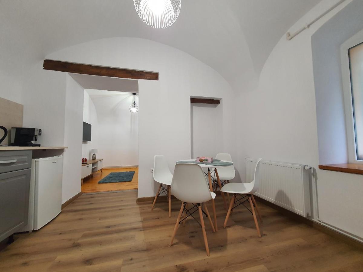 Lucasi Apartament Sibiu Exterior photo