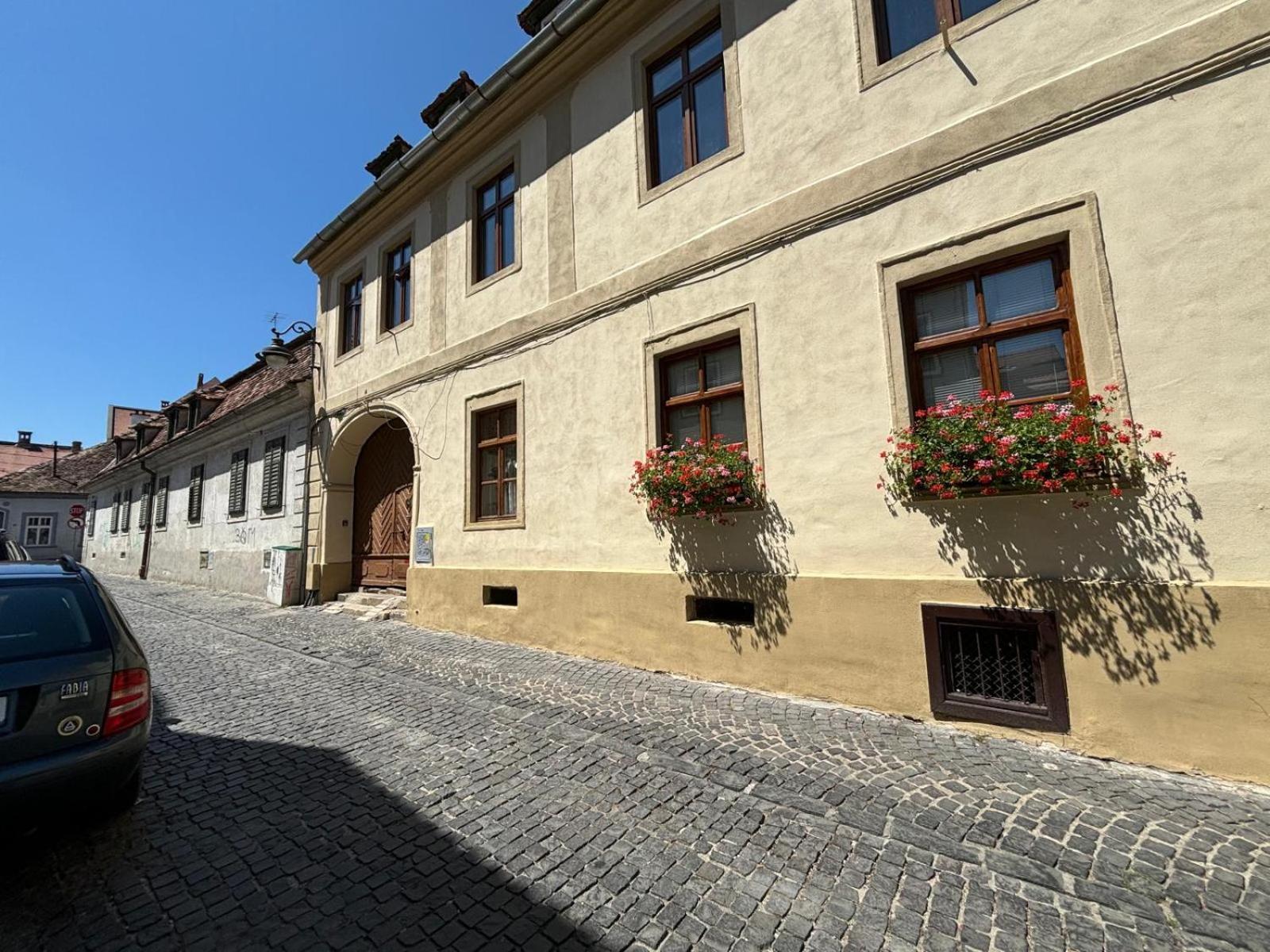 Lucasi Apartament Sibiu Exterior photo